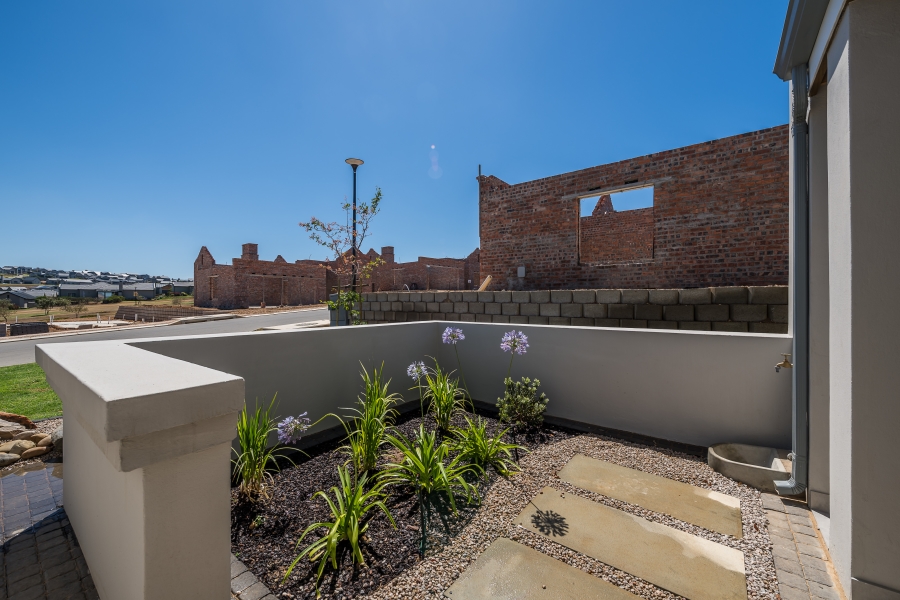 2 Bedroom Property for Sale in Hartland Lifestyle Estate Western Cape